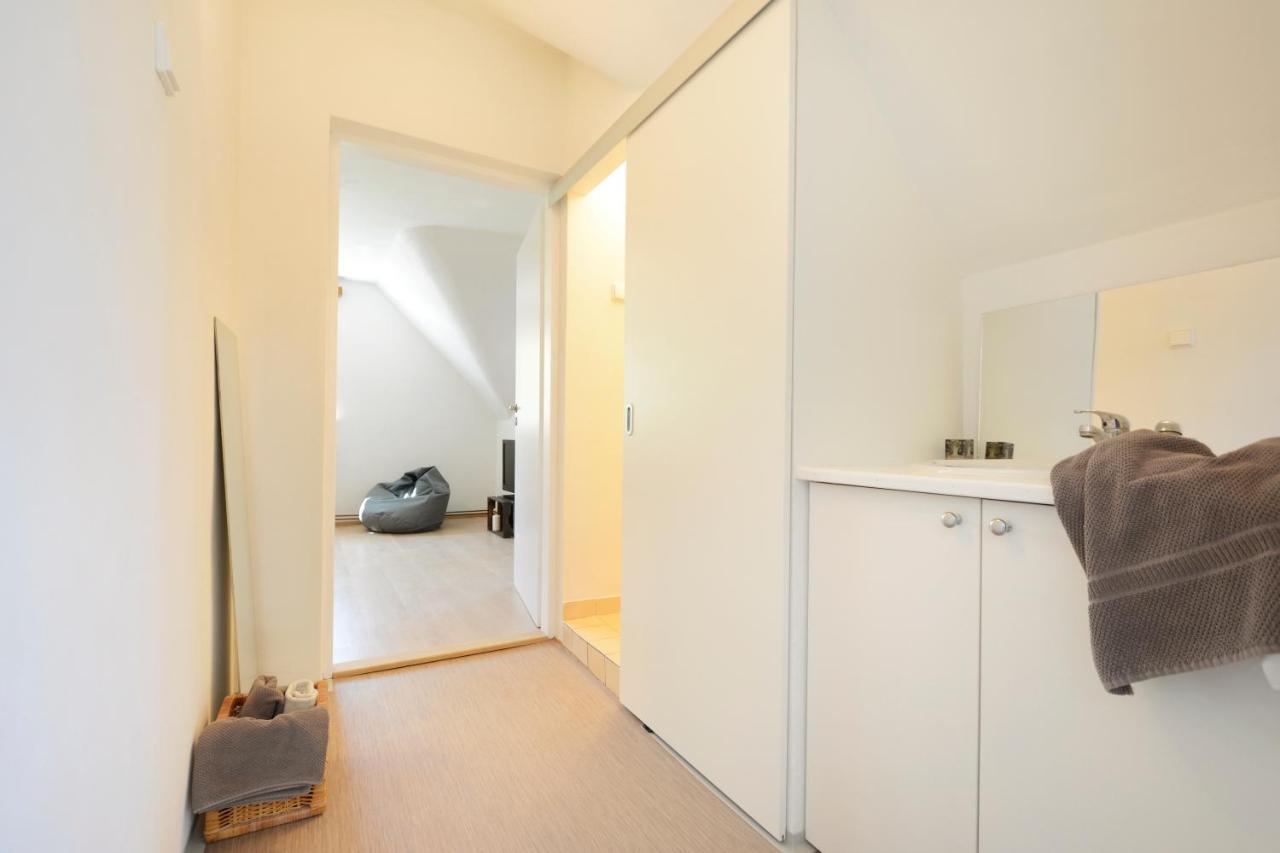 Apartmany Jevany Extérieur photo