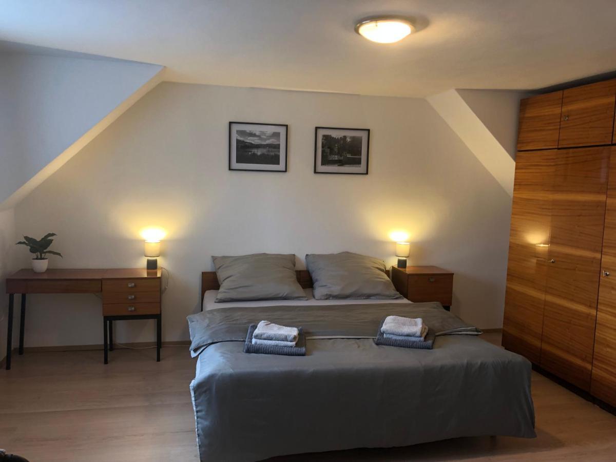 Apartmany Jevany Extérieur photo