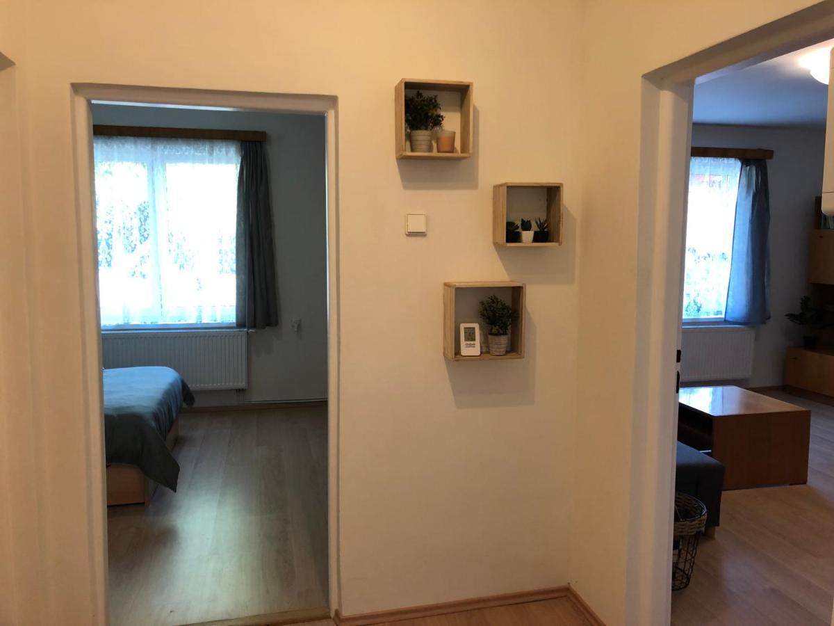 Apartmany Jevany Extérieur photo